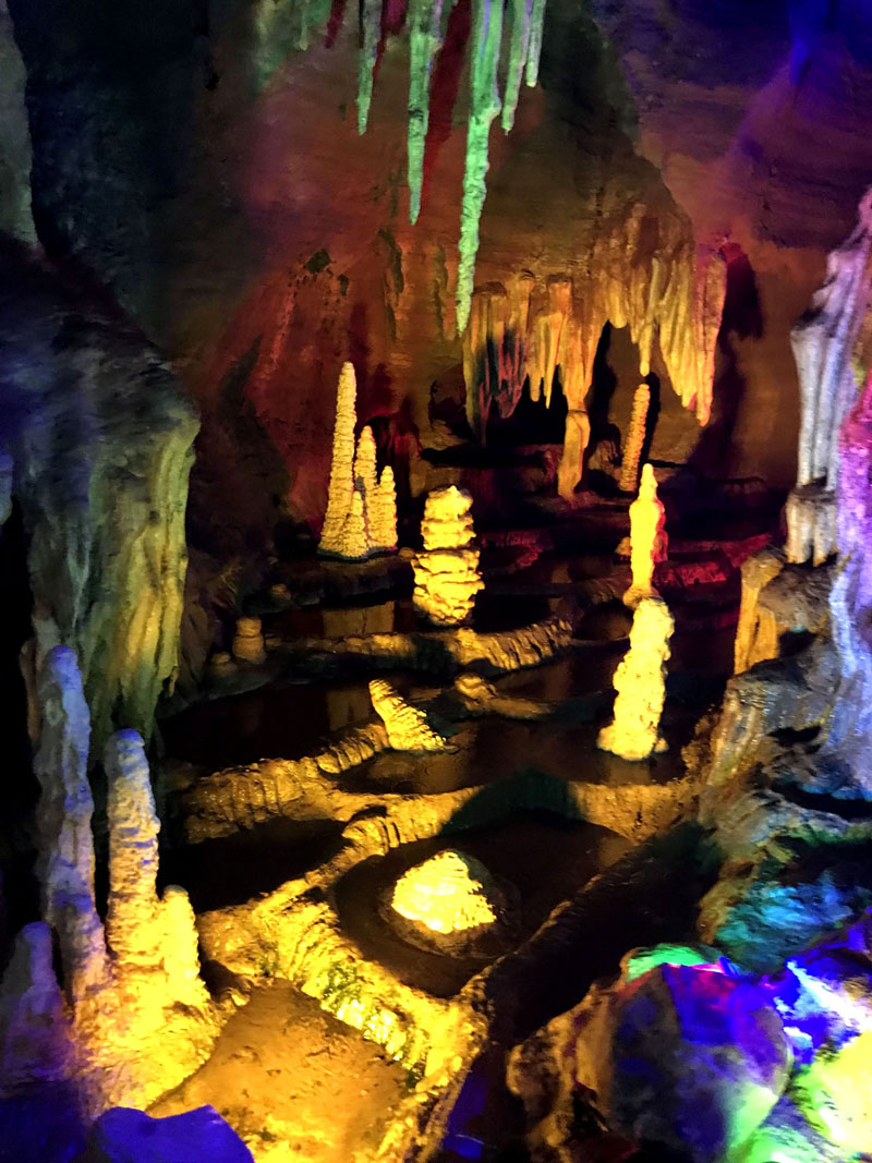 好博（中国）员工游地下峡谷